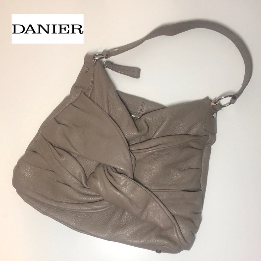 Danier Leather Shoulder bag/Handbag in beige